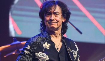 "Whisky piłem jak kompot". Zwiastun filmu o legendzie polskiego rocka