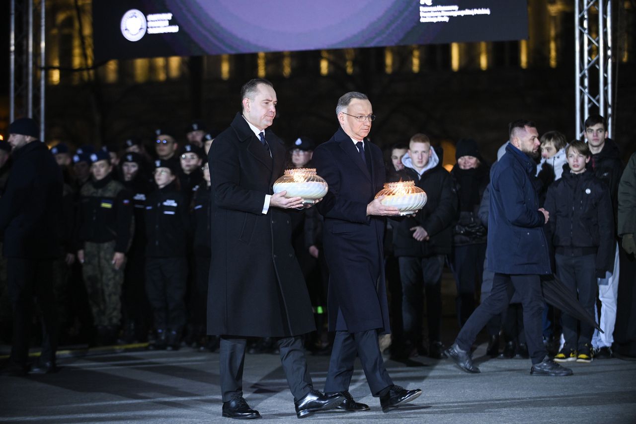 Rocznica stanu wojennego. Duda uderza w media publiczne