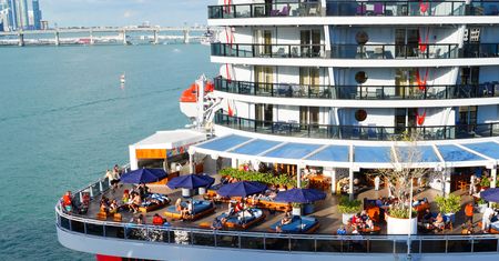 Nie wpuszczono ich do portów w Turcji i Egipcie. "Byłem zniesmaczony i rozczarowany"