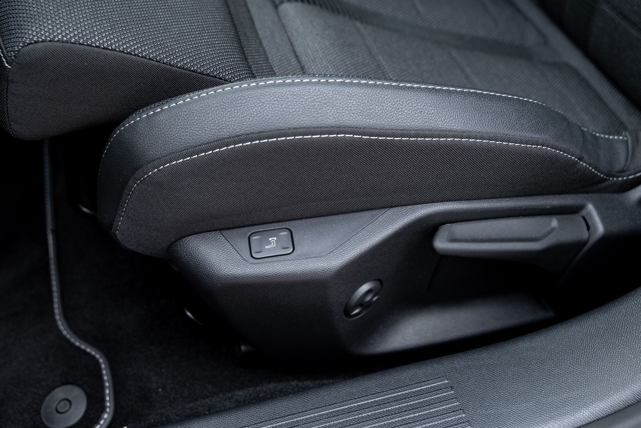 Opel Astra L po liftingu