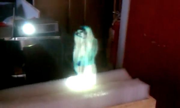 Teraz każdy może sobie zrobić hologram [wideo]