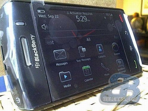 BlackBerry 9570 jako Storm 3 czy zupełnie nowy model?