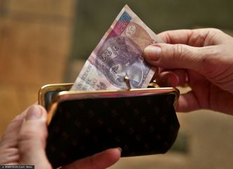 Pandemia koronawirusa uderzy po kieszeniach. Polacy już myślą o ograniczaniu wydatków