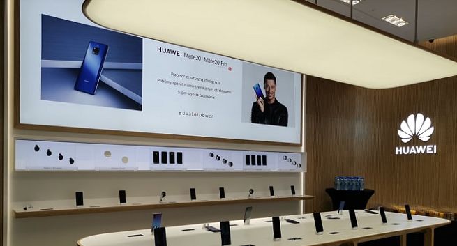 Huawei zamknął flagowy sklep w Warszawie