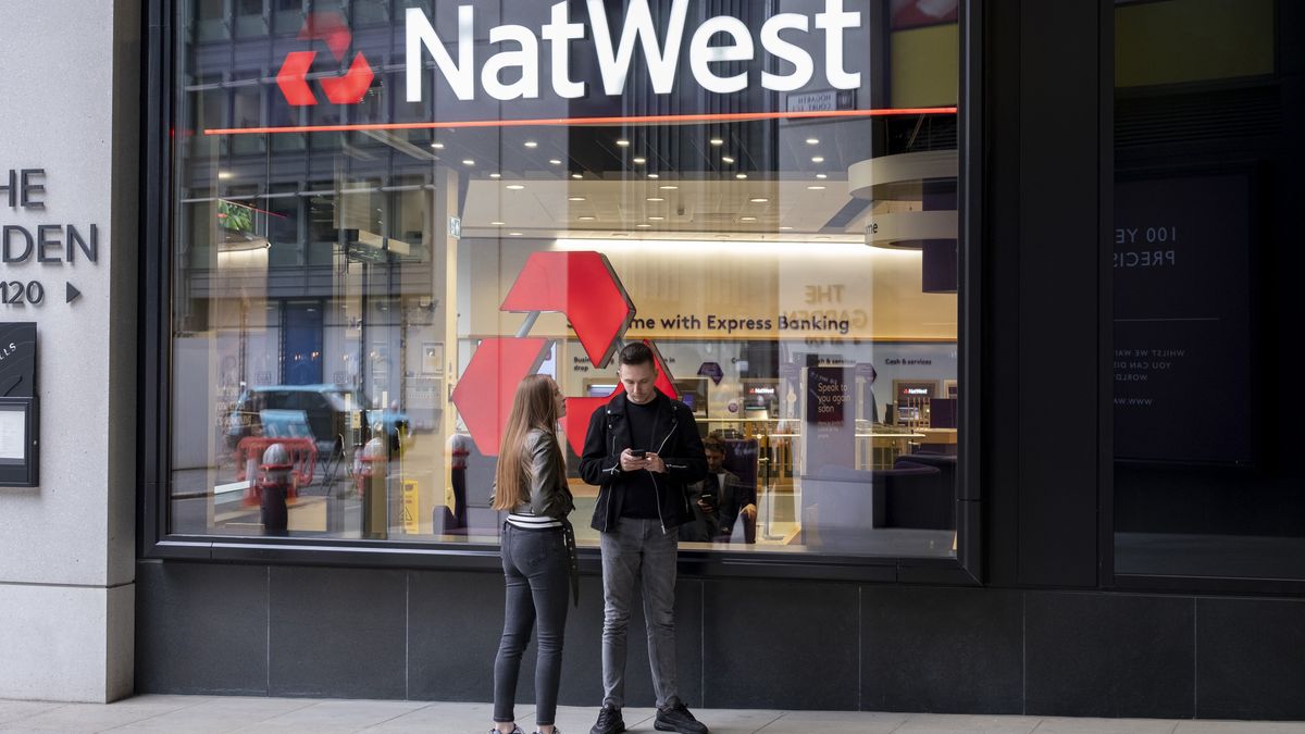 Brytyjski bank NatWest zakończy działalność w Polsce. Pracę straci 1600 osób