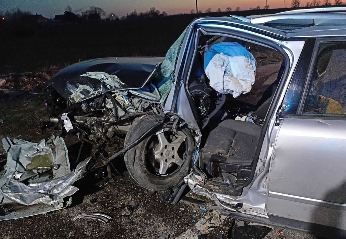 Tragiczny wypadek pod Żninem. Kierowca audi nie miał szans