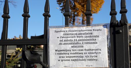 Cmentarze. Czy zamknięcie cmentarzy w uroczystość Wszystkich Świętych było naprawdę konieczne?