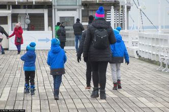 Świadczenie na nowych zasadach. Rodzice zasypali gminy wnioskami