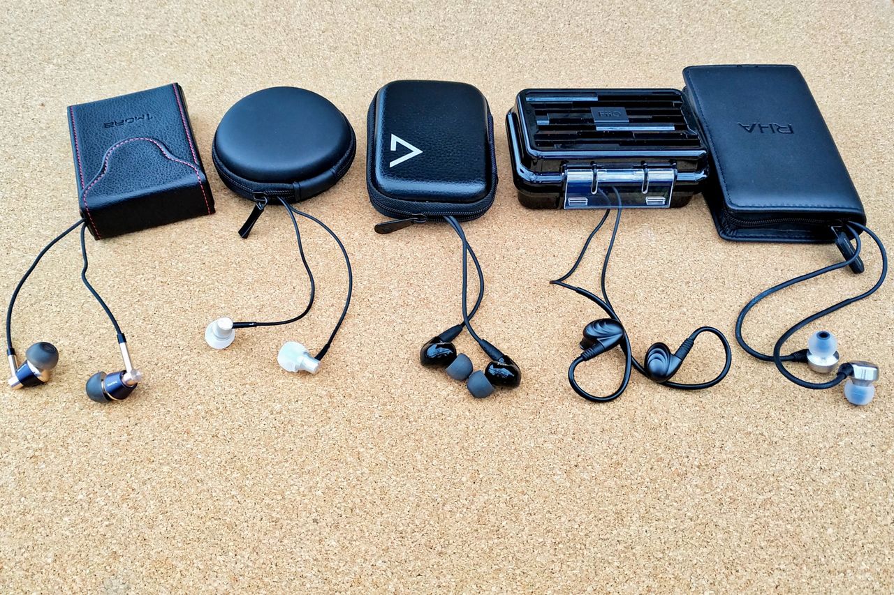 Od lewej: 1More Triple Driver, HiFiMan RE-400i, Mee Audio Pinnacle P2, Fiio F9, RHA MA750i