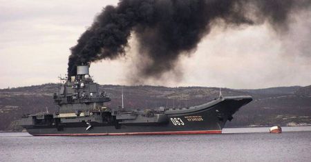 Pech "Admirała Kuzniecowa". Zdezelowana duma Putina