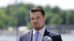 Zaskakujący pomysł PiS ws. hymnu. Poseł Porozumienia komentuje wprost