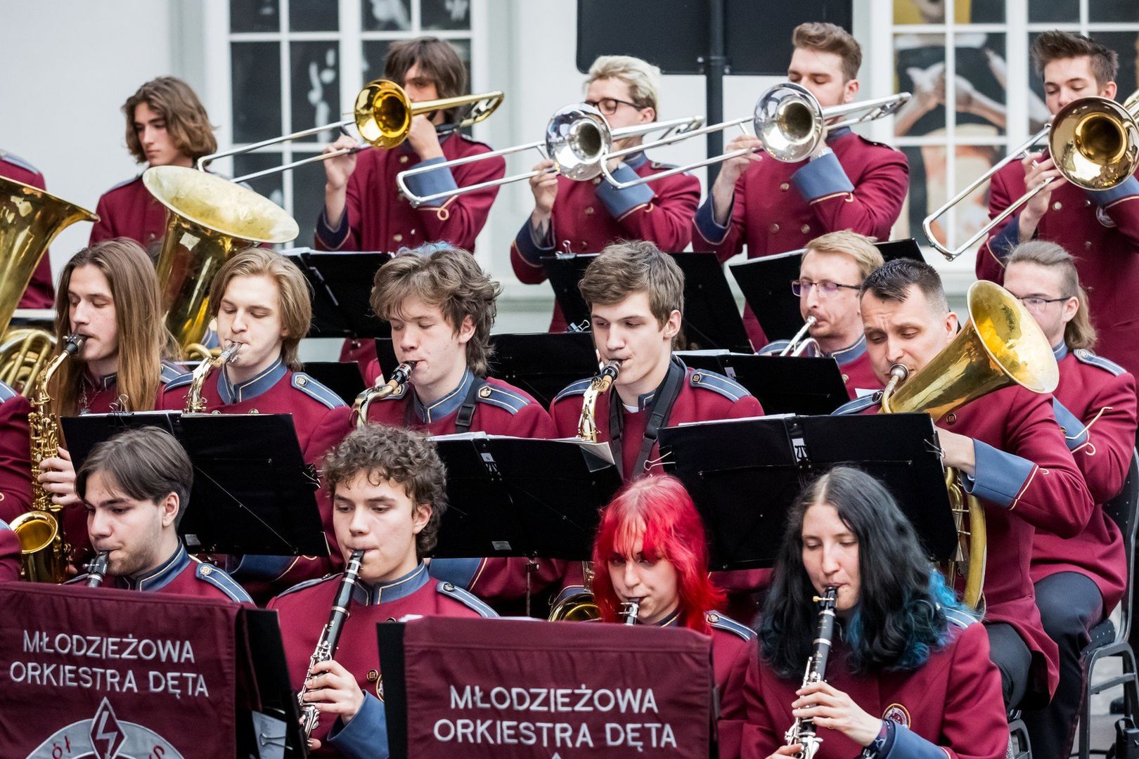 Młodzieżowa Orkiestra Dęta z bydgoskiego &#34;elektronika&#34; zagrała koncert w ramach festiwalu &#34;Swingująca Bydgoszcz&#34;.