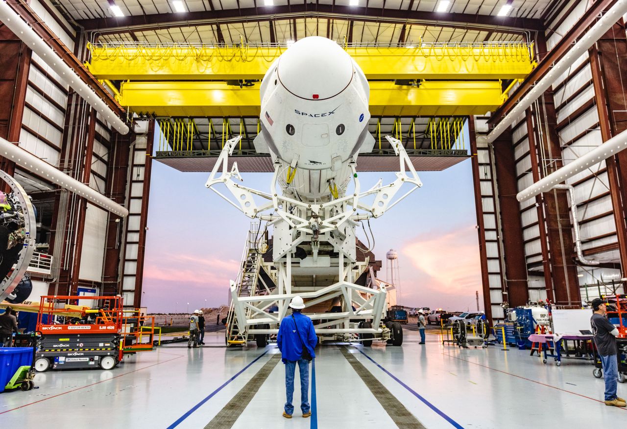 SpaceX. Kapsuła Crew-1 pobiła rekord ustanowiony w 1974 roku. Elon Musk może być dumny - Statek kosmiczny Crew Dragon
