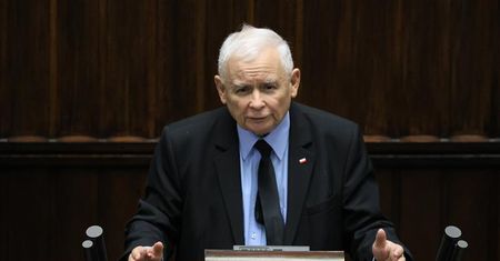 Nagła konferencja prezesa PiS. Reaguje na śledztwo ws. "zamachu stanu"