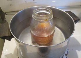 Czy podgrzewanie miodu sprawia, że staje się toksyczny?