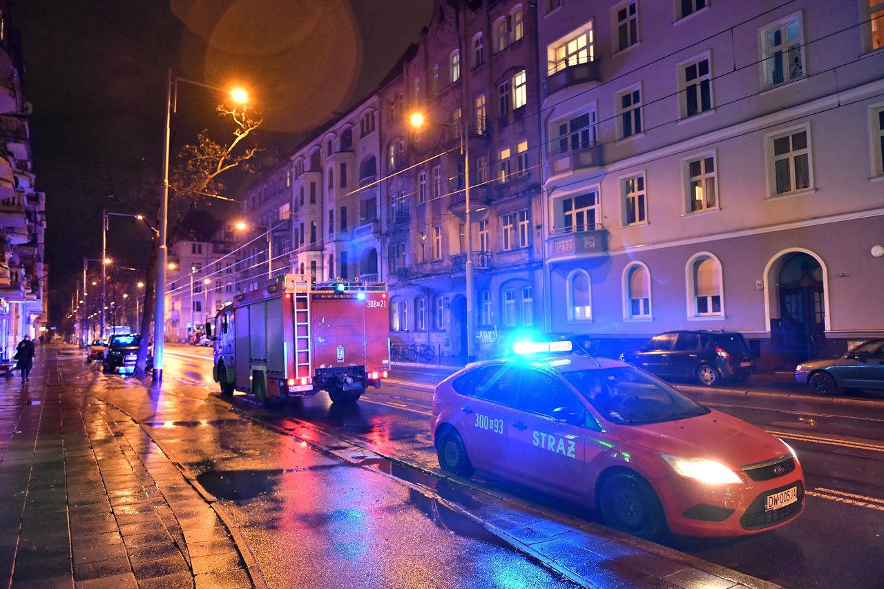 Wrocław. Cztery osoby zginęły w pożarze. Znana prawdopodobna przyczyna tragedii