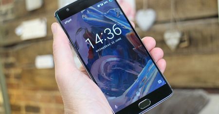 OnePlus Pixel z Androidem 7.1 dostrzeżony w benchmarku