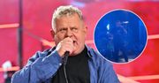 Kazik Staszewski rozpętał skandal swoim wystąpieniem. Internauci MASOWO reagują na nagrania: "Bełkot i fałsz, to nie koncert"
