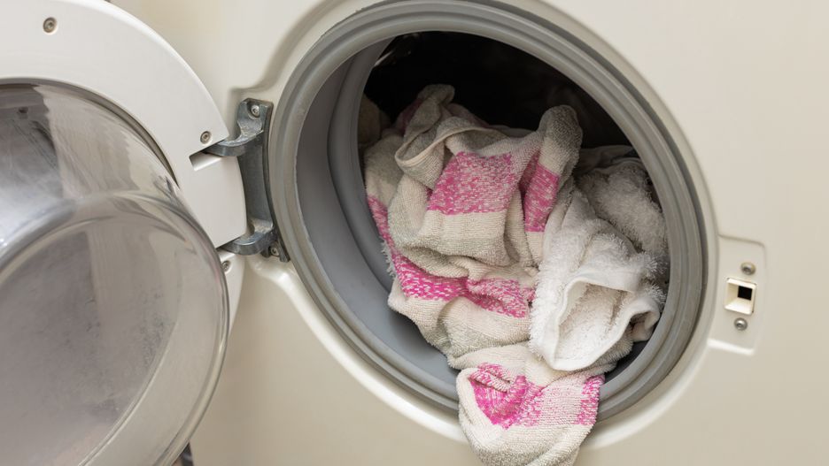 clothes sticking out of the washing machine.
clothes sticking out of the washing machine. clothes after washing. High quality photo
linen, towel, washing, machine, door, hatch, round, fabric, mode, powder, spin, drying, appliances, laundry, bathroom, care, thing, switch, glass, housing