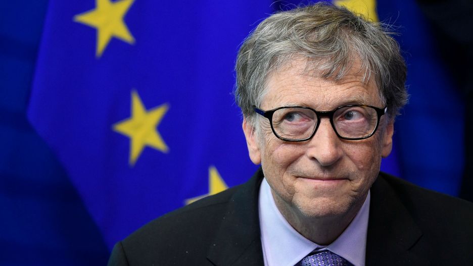 Bill Gates przyjął pierwszą dawkę preparatu przeciwko COVID-19