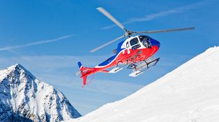 Zakopane: Turysta, który zginął na Rysach, miał raki, ale w plecaku. Prokuratura wszczęła śledztwo ws. jego śmierci