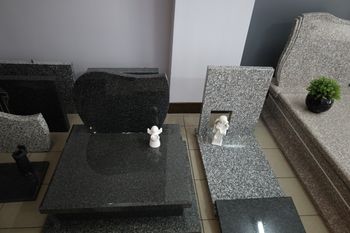 Łódź: Cennik usług cmentarnych. Tyle zapłacisz za wjazd na nekropolii