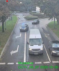 Legnica. Policja eskortowała samochód. W środku rodziła kobieta