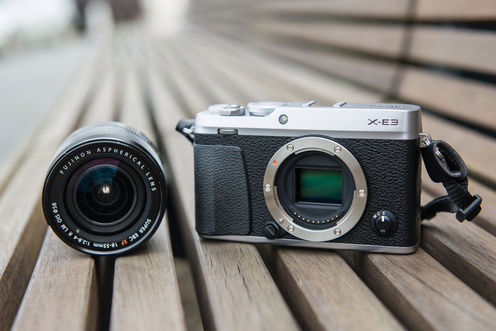 Fujifilm X-E3 - bezlusterkowiec dla zaawansowanych amatorów w naszych rękach 4