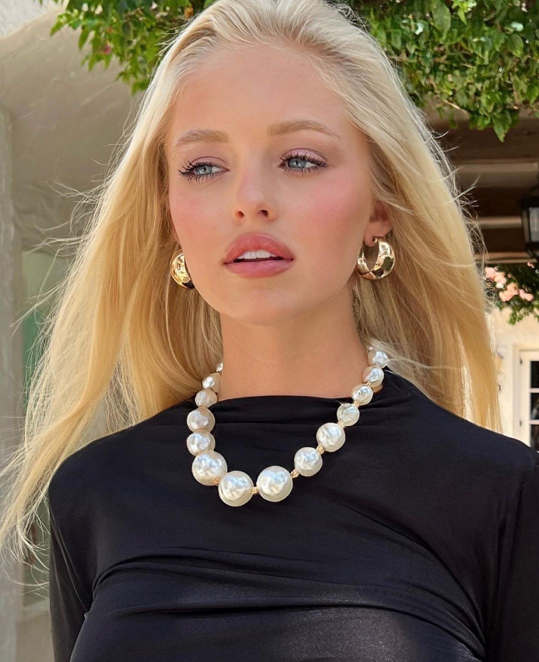 Julia Tychoniewicz w oryginalnej sesji, Instagram.com/juliamellort
