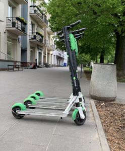 Zakaz parkowania dla hulajnóg? W Warszawie szykują dużą zmianę