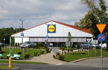 Nowy system na parkingach Lidla. Oto na czym polega