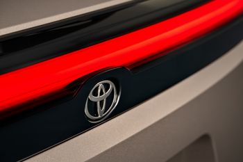 Toyota bije rekordy sprzedaży i produkcji w 2025 roku