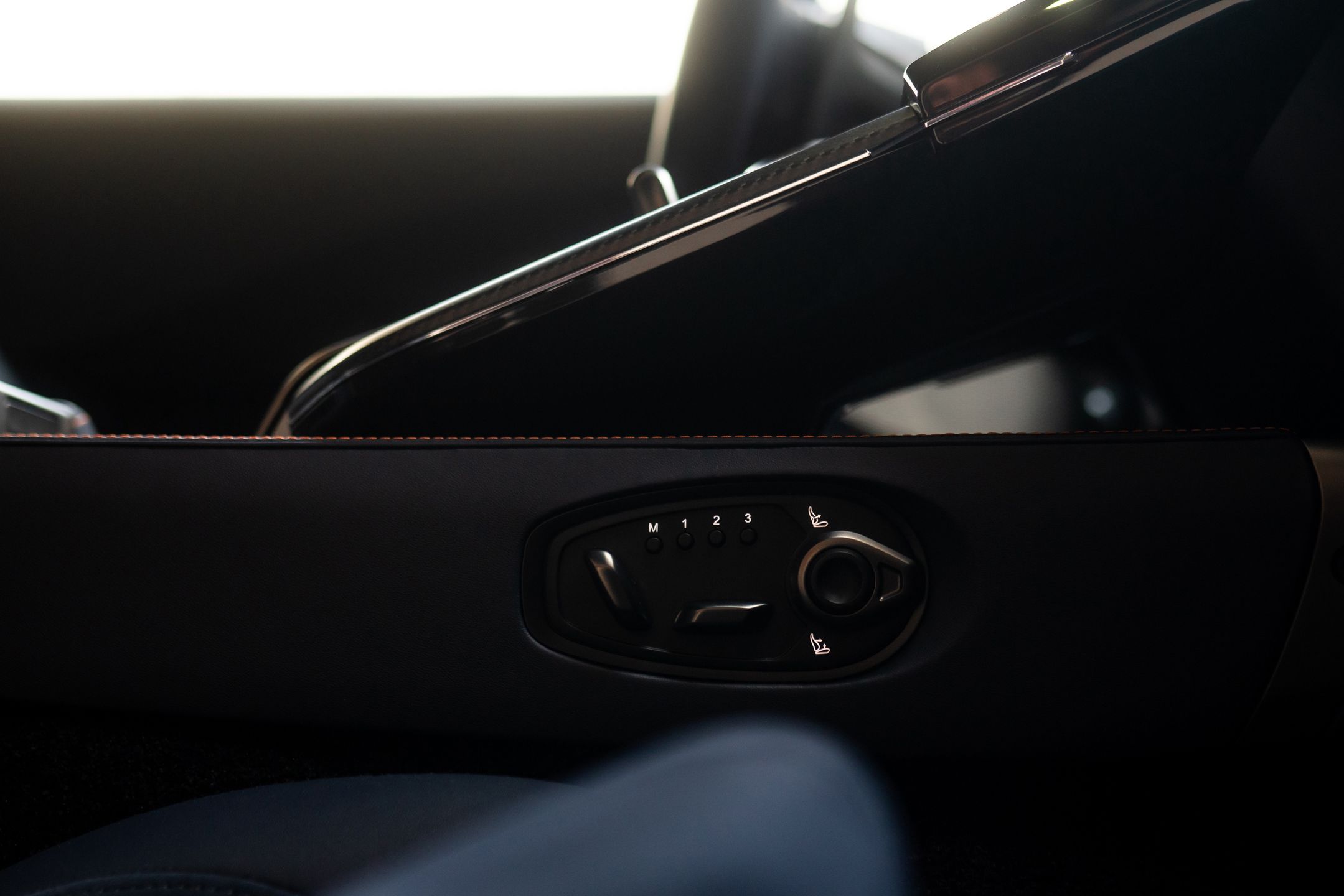 Aston Martin Vantage (2025)