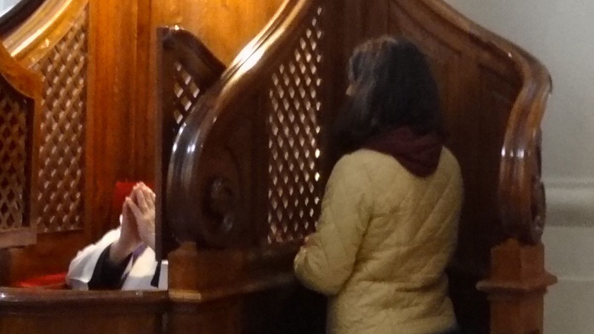 Wskazano pytania, jakie księża mogą zadać podczas spowiedzi.