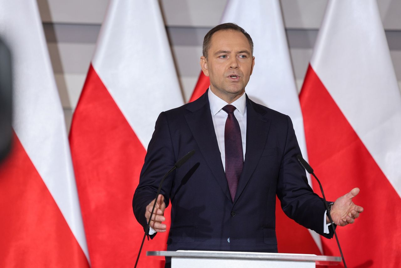 Afera z mieszkaniem. Nawrocki: oddaję je