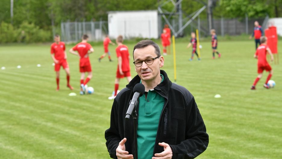 Koronawirus w Polsce. Mateusz Morawiecki: "odległości są zalecane, ale nie są nakazywane"