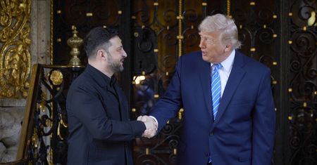 Zełenski zaprasza Trumpa do Kijowa. Wizyta samolotem mile widziana