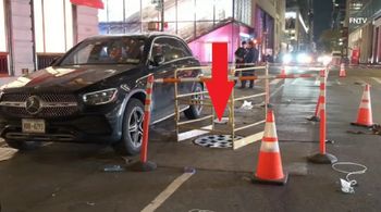 Tragedia w centrum Nowego Jorku. Kobieta wpadła do otwartego włazu