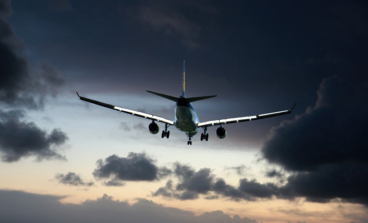 Turbulencje w samolotach będą częstsze i coraz silniejsze. Winne zmiany klimatu