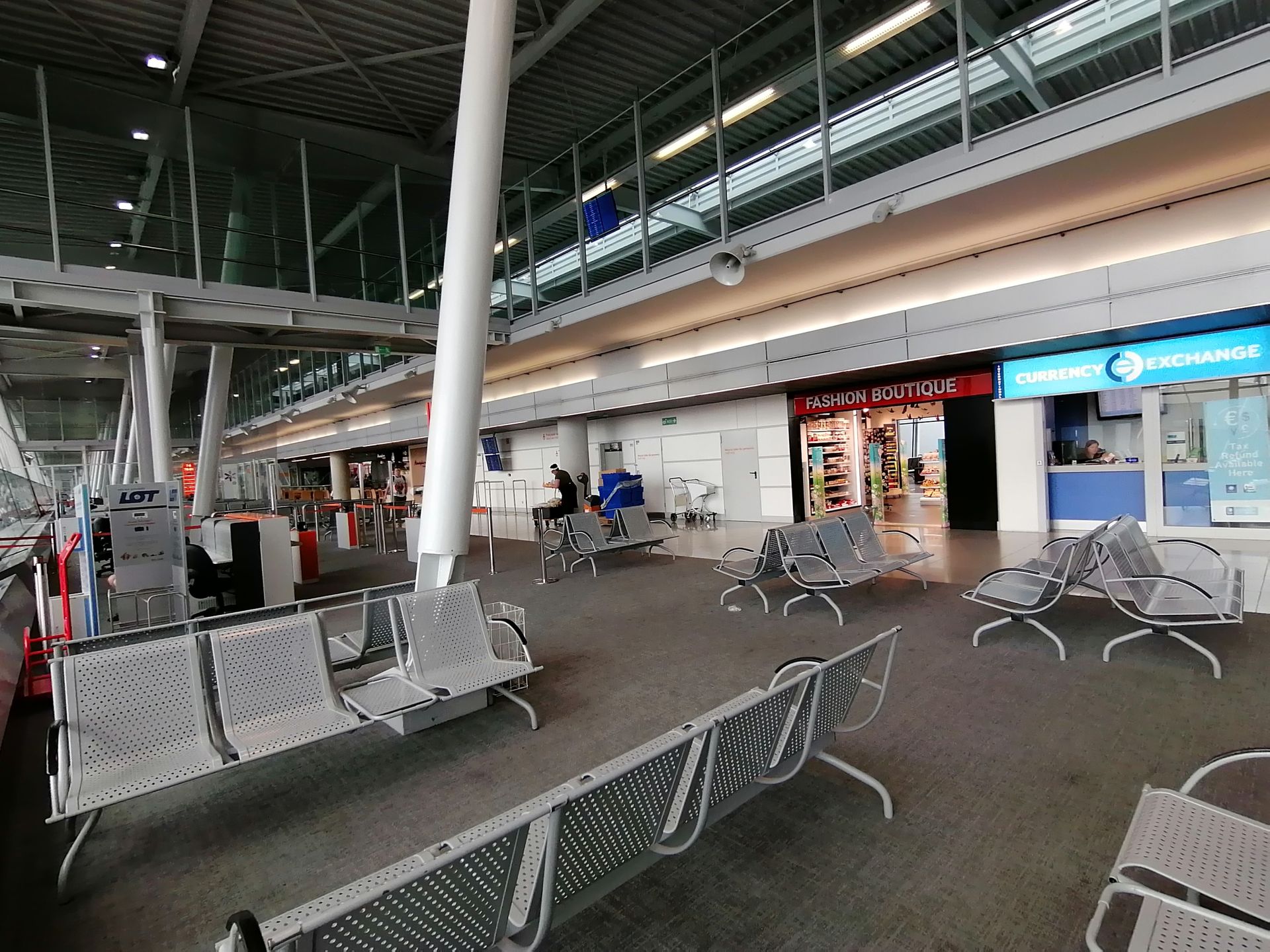 Honor 20 Lite oficjalnie. Nowy smartfon już w Polsce 29