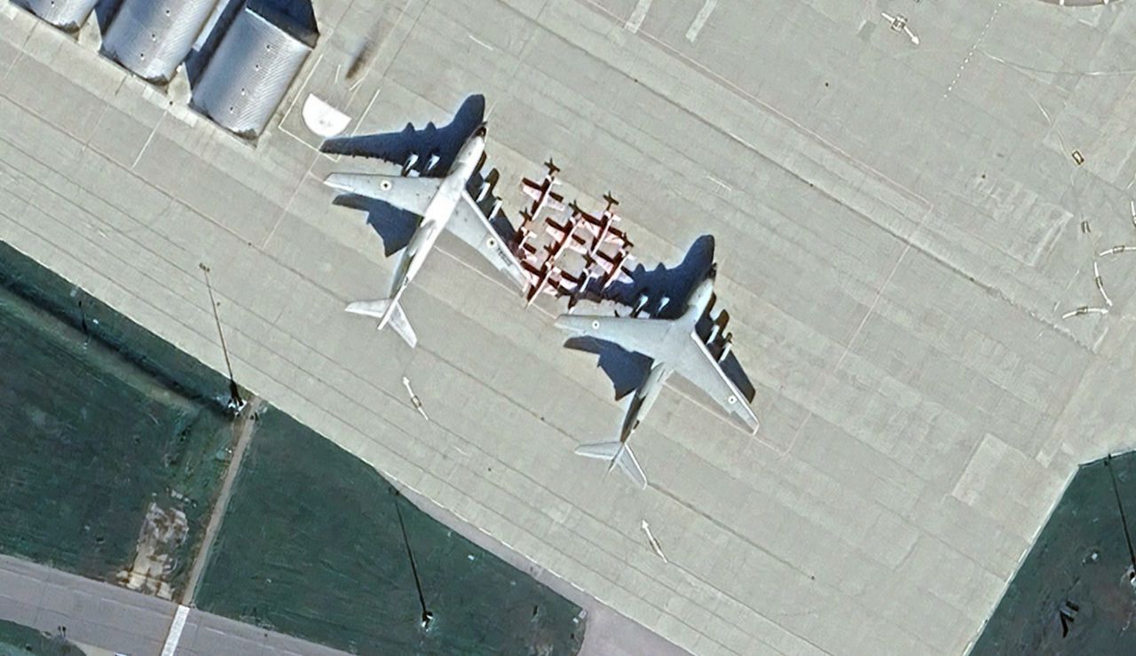 Ukrainian transport planes find refuge in Poland amid conflict