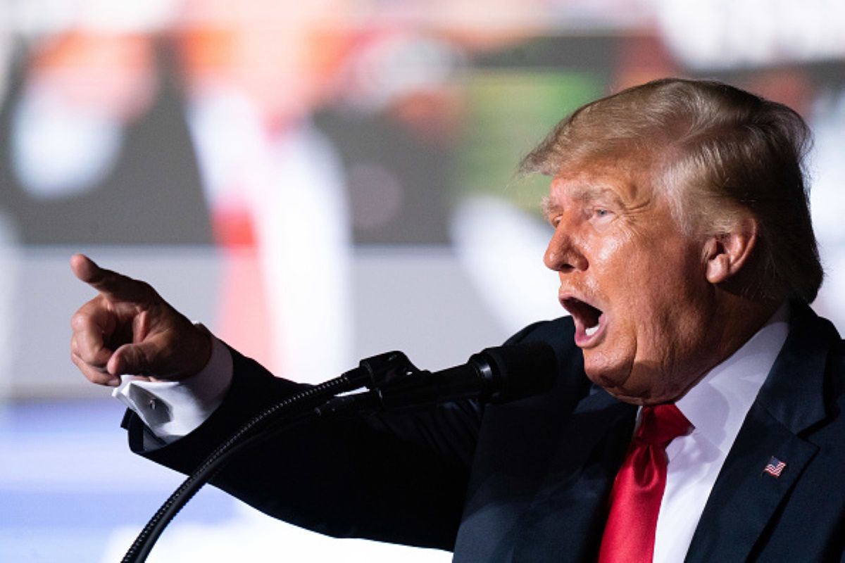 Donald Trump uważa, że zna sposób, aby skutecznie zachęcić ludzi do poddawania się szczepieniom na COVID-19 
