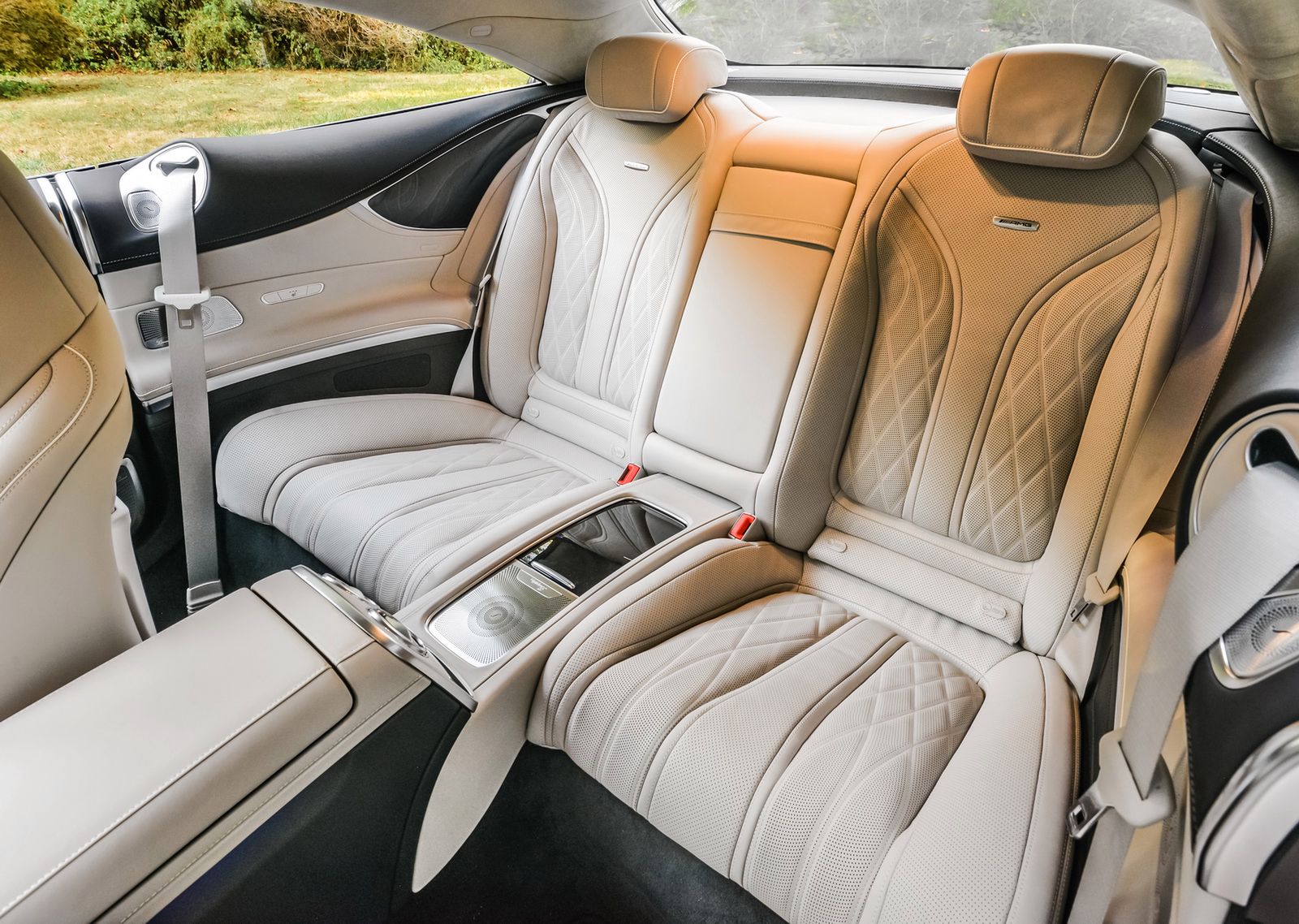 Mercedes-Benz S63 AMG i S550 Coupé w nowej galerii zdjęć 51