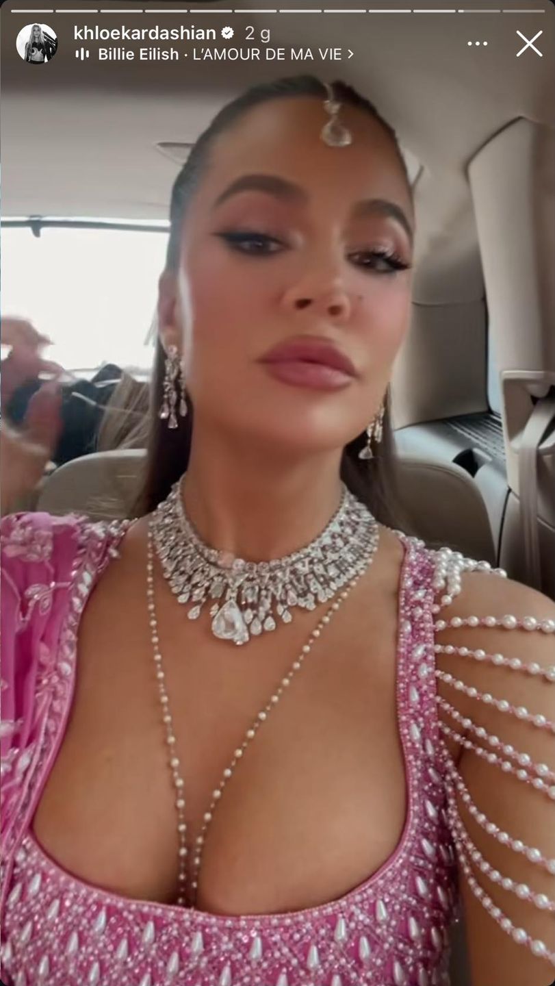 Kardashianki w drodze na ślub bogaczy