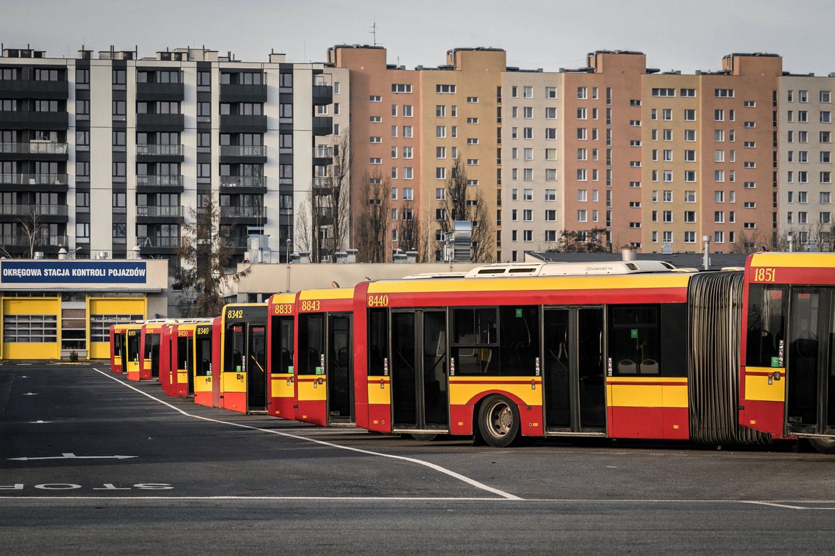 Warszawa. Wracają autobusy linii szkolnych