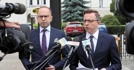 Koronawirus. Urzędnicy Ministerstwa Zdrowia przyznali sobie nagrody