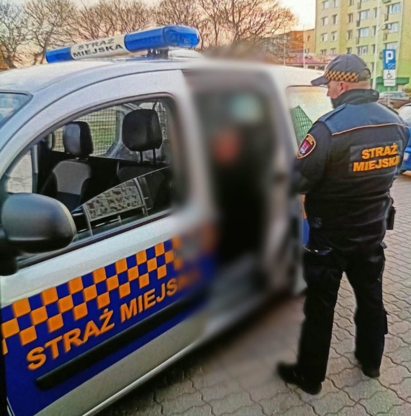 Seniorka nie wiedziała, skąd przyszła