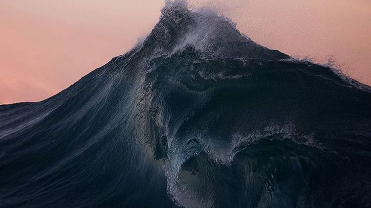 Dla Lloyda Meudella fale są jak szczyty morskich gór 1