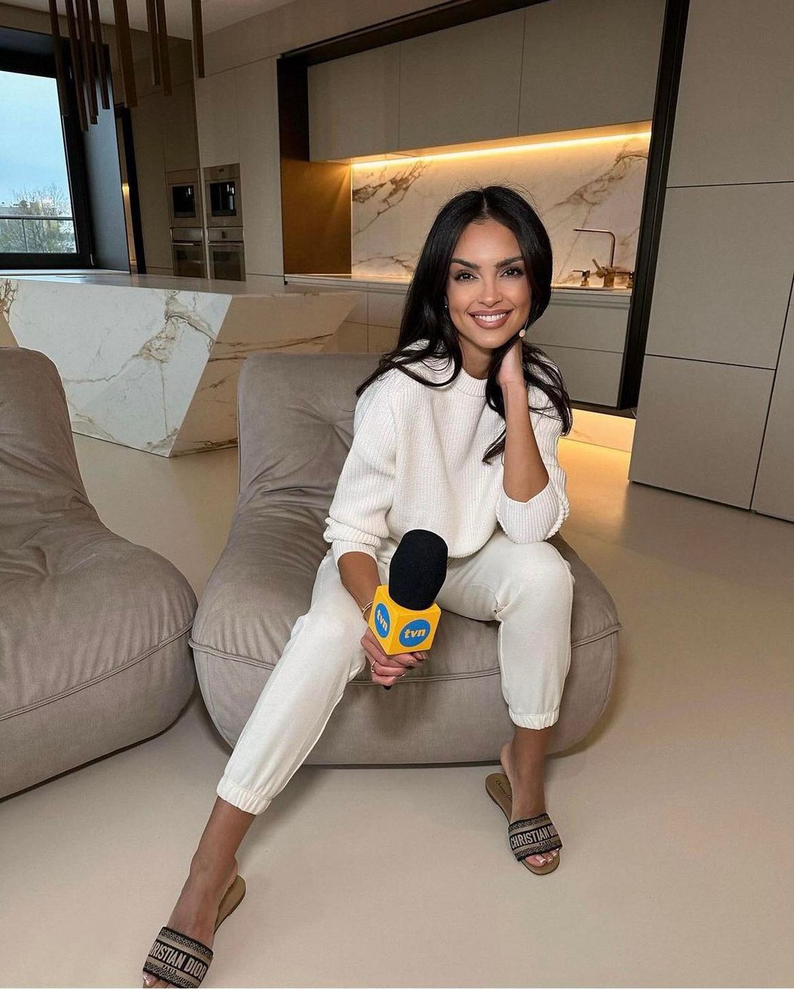 Klaudia El Dursi pokazała w telewizji swój 150-metrowy apartament