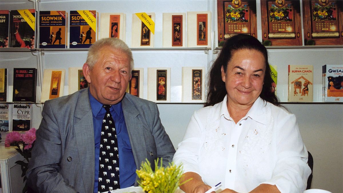 Hanna i Antoni Gucwińscy prowadzili program "Z kamerą wśród zwierząt".